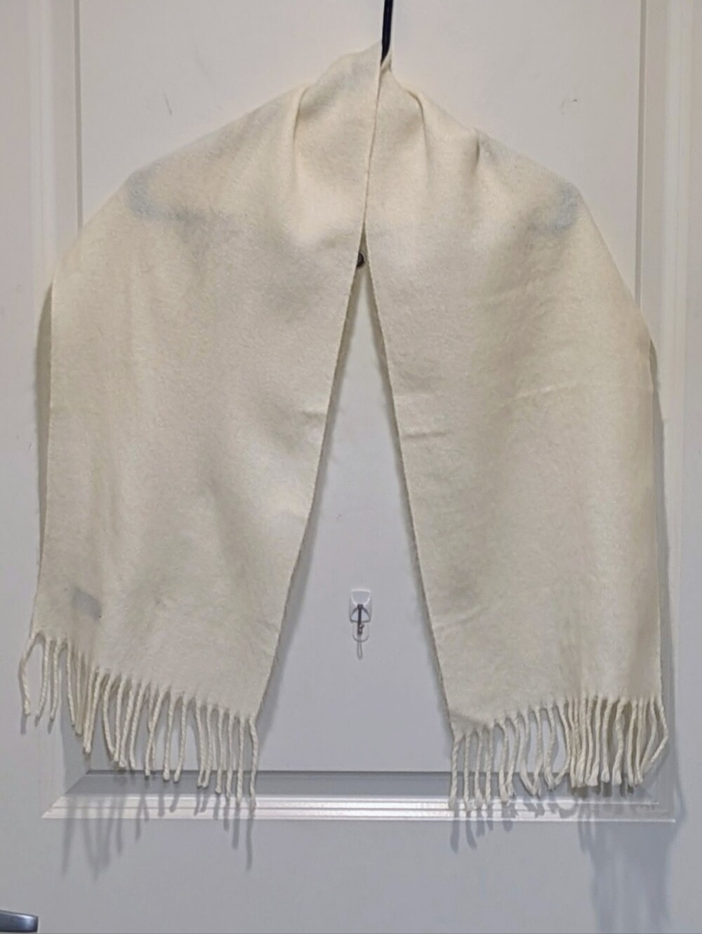EUC Conquista 55" Vegan Wool Touch Acrylic Fringe Scarf